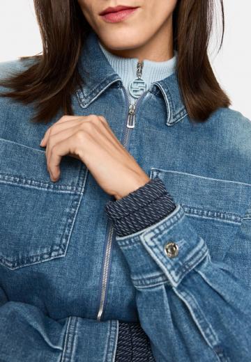 Короткая куртка