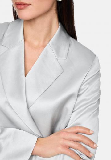 Короткое пальто