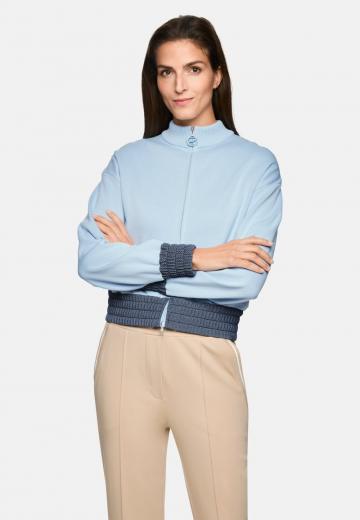 Вязаная кофта