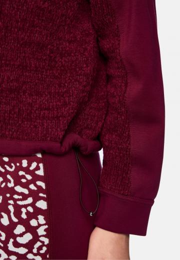 Вязаная кофта