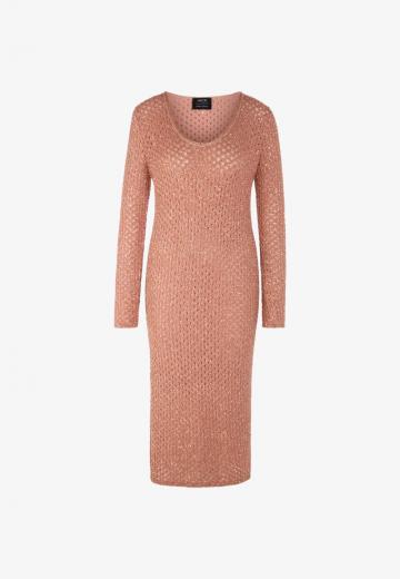 Вязаное платье