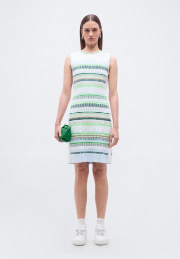 Вязаное платье