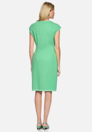 Вязаное платье