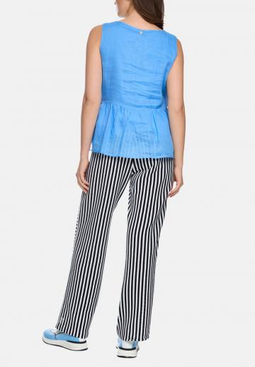 Блузка без рукавов