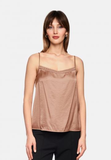 Топ на бретельках