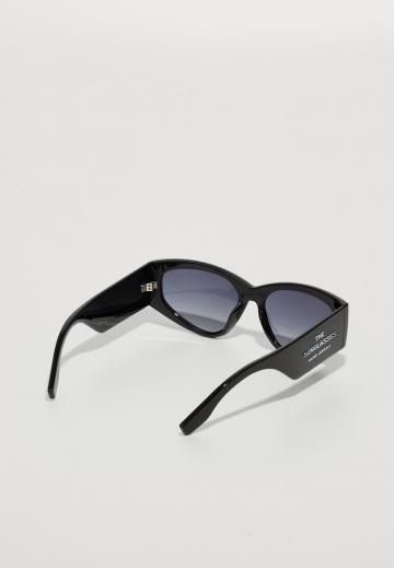 Солнечные очки