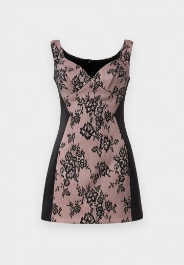 Платье футляр