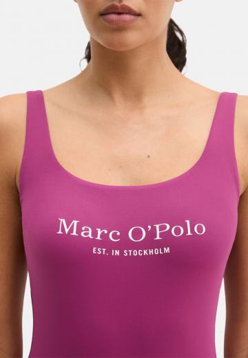 Слитный купальник