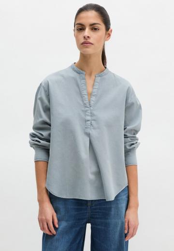 Атласная блузка