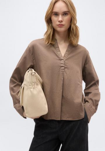 Атласная блузка