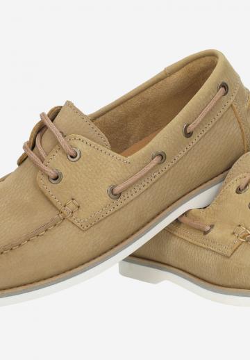 Ботинки на шнуровке