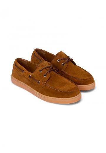 Ботинки на шнуровке