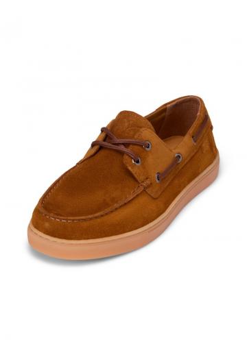 Ботинки на шнуровке