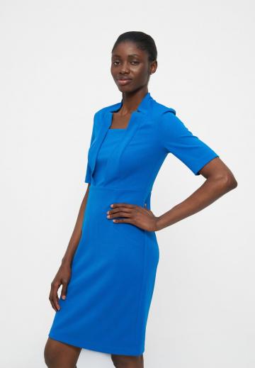 Платье футляр