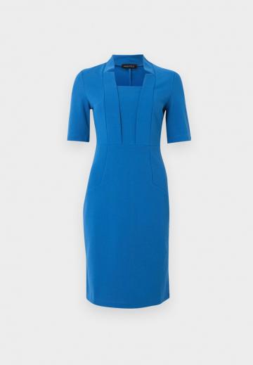 Платье футляр