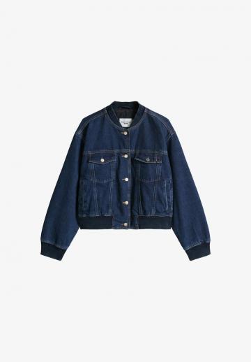 Джинсовая куртка