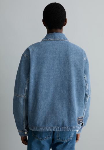 Джинсовая куртка