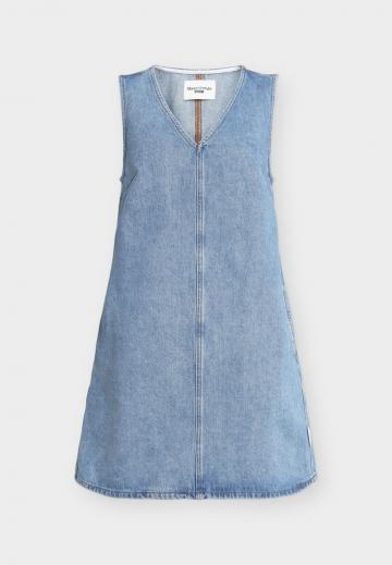 Джинсовое платье