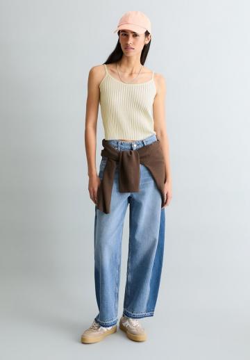 Топ на бретельках