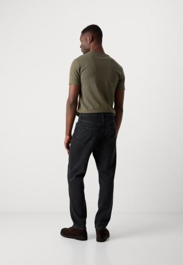 Свободные джинсы