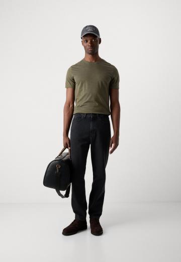 Свободные джинсы