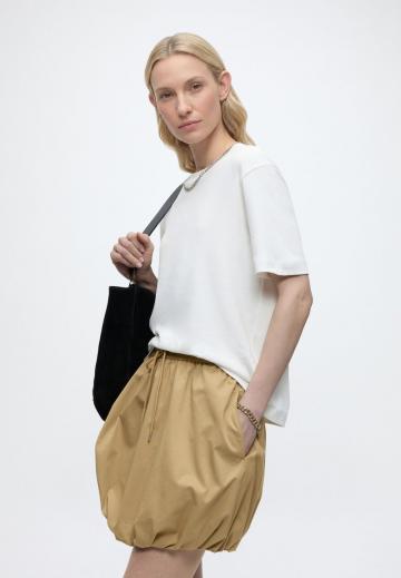 Юбка с накладными карманами