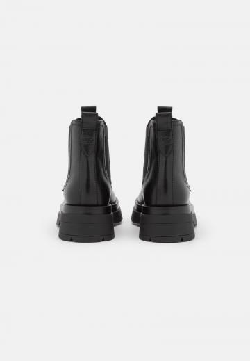 Ботинки челси