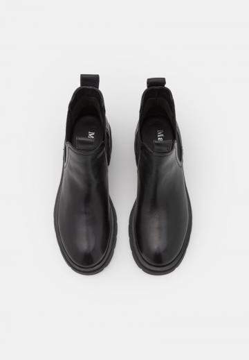 Ботинки челси