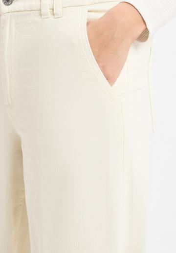 Короткие джинсы