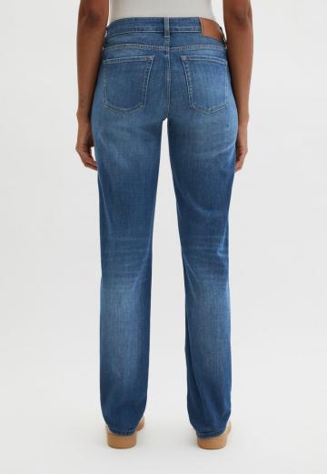 Прямые джинсы