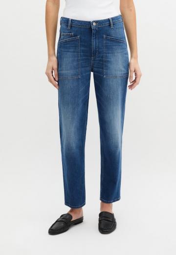 Прямые джинсы