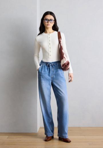 Свободные джинсы