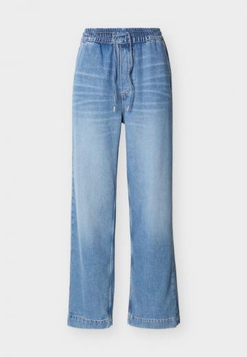 Свободные джинсы