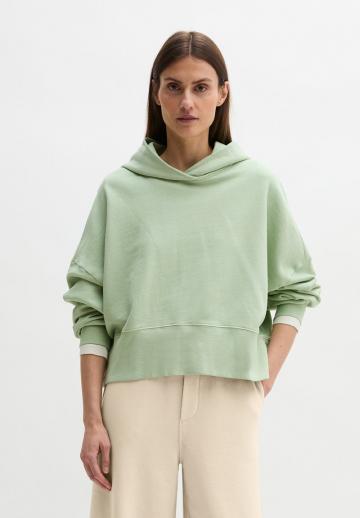 Пуловер с капюшоном