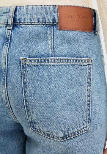 Клешеные джинсы