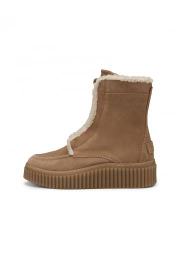 Зимние ботинки