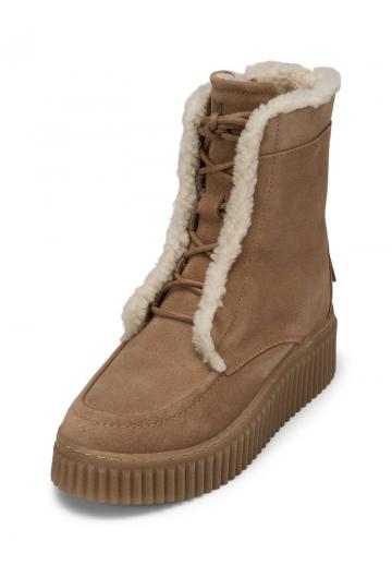 Зимние ботинки