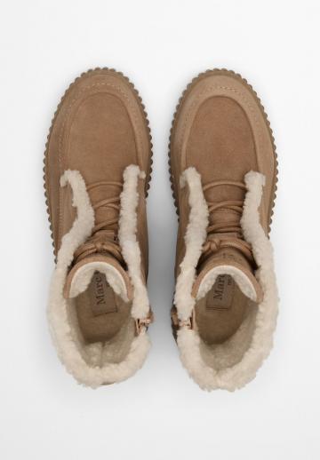 Зимние ботинки