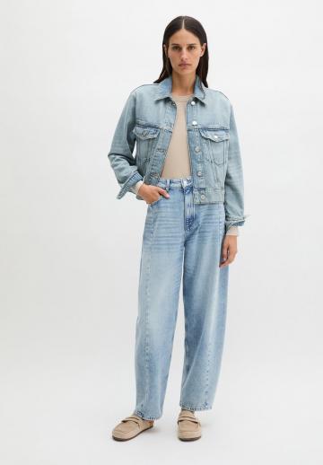 Джинсовая куртка