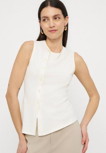Блузка без рукавов