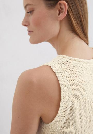 Вязаное платье