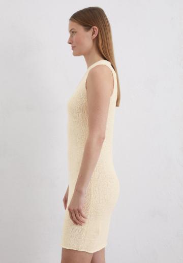 Вязаное платье