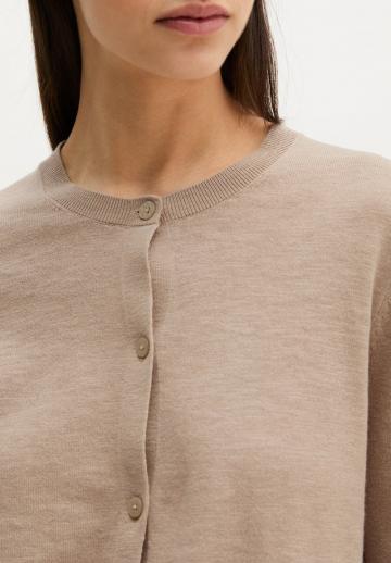 Вязаная кофта