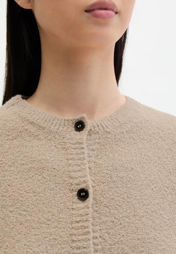 Вязаная кофта