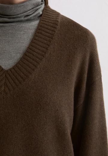 Длинный пуловер