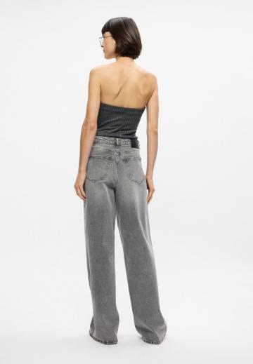 Прямые джинсы