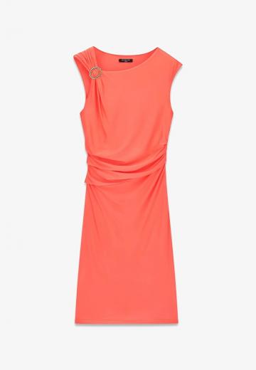 Платье футляр