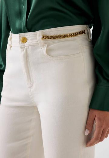 Прямые джинсы