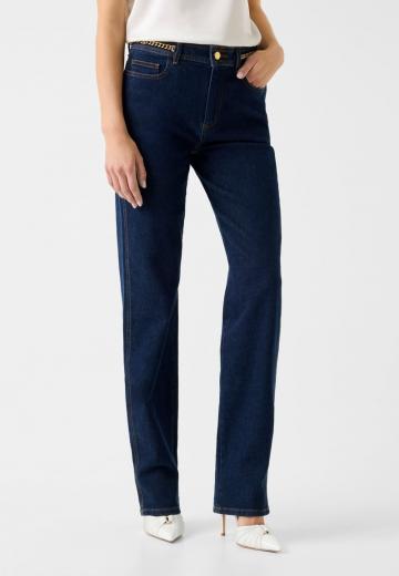Прямые джинсы