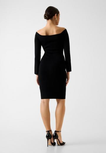 Платье футляр